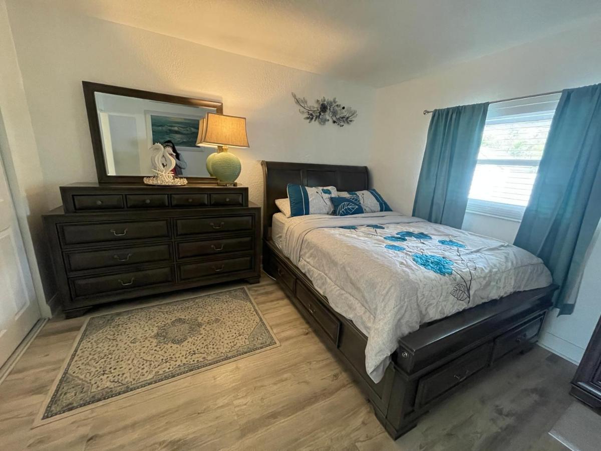 Bright And Beachy 2Bed 1Bath Home - Unit 210 شاطئ كوكوا المظهر الخارجي الصورة